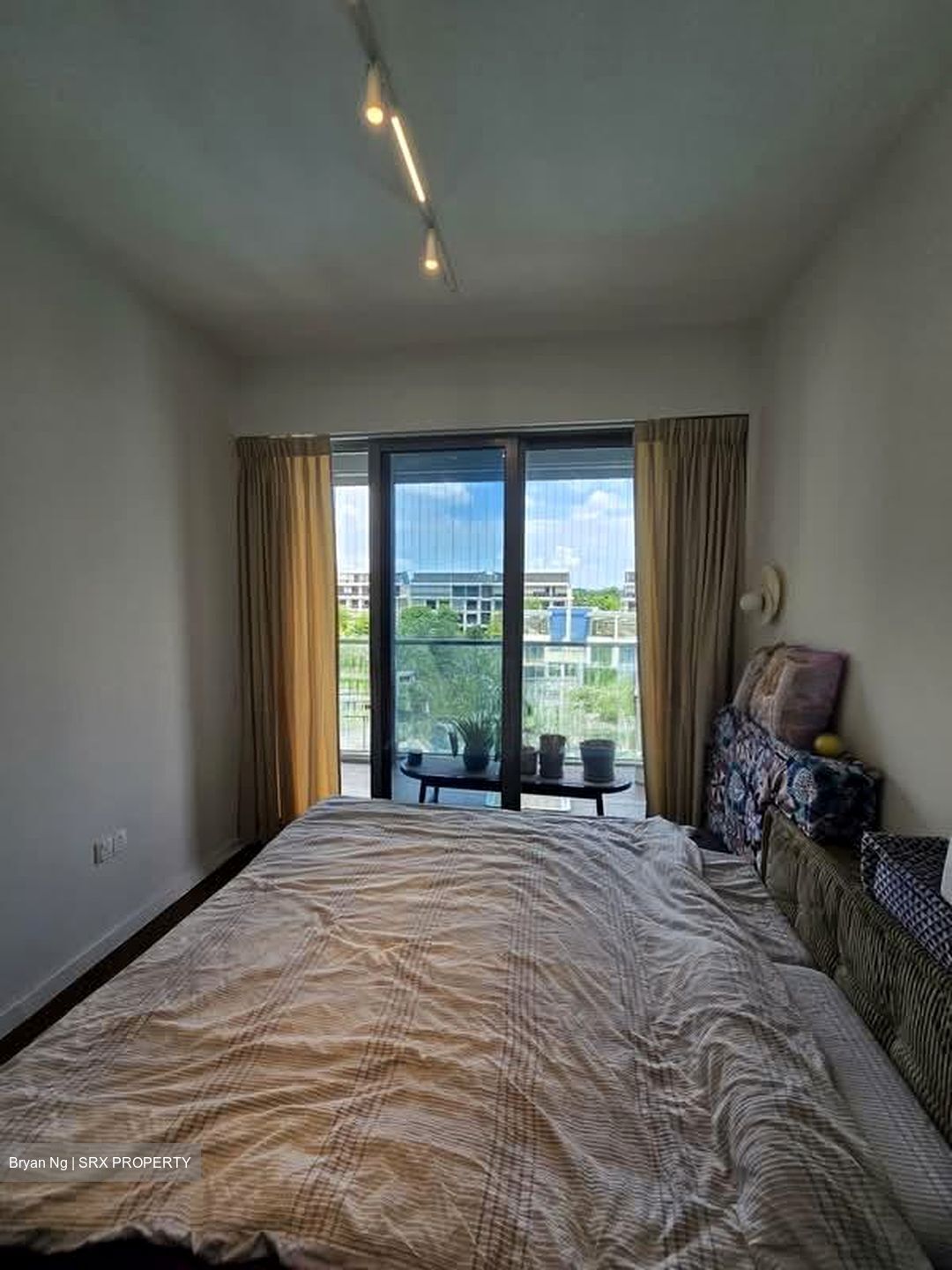 Skies Miltonia (D27), Condominium #547441541